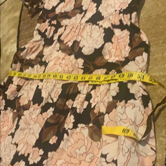 Dress - Picture 6 of 6